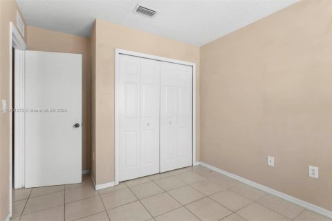 Townhouse in Homestead, Florida 3 bedrooms, 140.19 sq.m. № 1727760 - photo 7