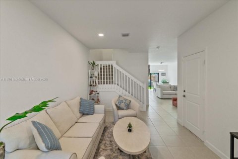 Adosado en venta en Homestead, Florida, 4 dormitorios, 169.08 m2 № 1980515 - foto 6