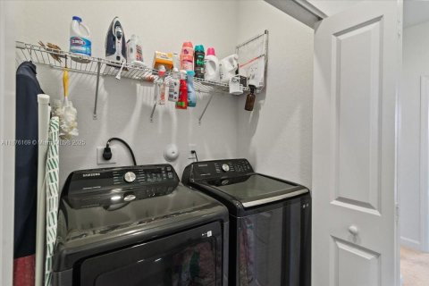 Adosado en venta en Homestead, Florida, 4 dormitorios, 169.08 m2 № 1980515 - foto 27