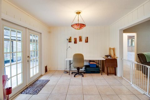 Купить виллу или дом в Кэсселберри, Флорида 7 комнат, 141.77м2, № 1786034 - фото 15