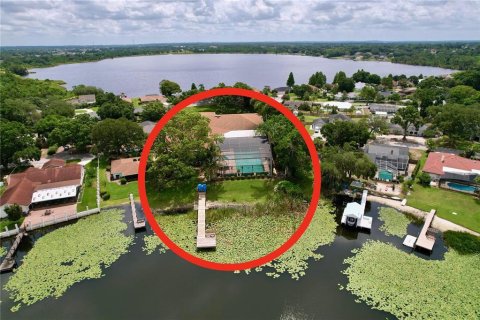 Купить виллу или дом в Уинтер-Хейвен, Флорида 9 комнат, 244.05м2, № 1687512 - фото 13