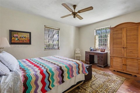 Villa ou maison à vendre à Miami, Floride: 2 chambres, 119.01 m2 № 2065789 - photo 16