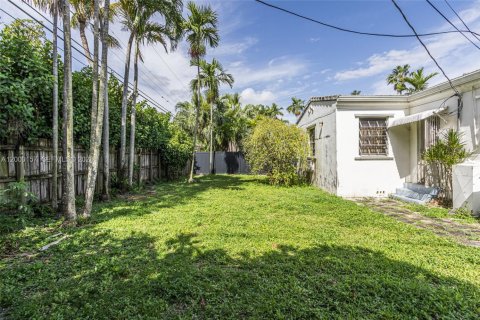 Villa ou maison à vendre à Miami, Floride: 2 chambres, 119.01 m2 № 2065789 - photo 26