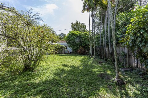 Villa ou maison à vendre à Miami, Floride: 2 chambres, 119.01 m2 № 2065789 - photo 24