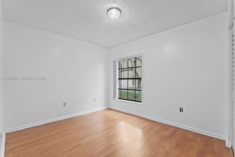 Condominio en venta en Miami, Florida, 2 dormitorios, 84.54 m2 № 2017672 - foto 11