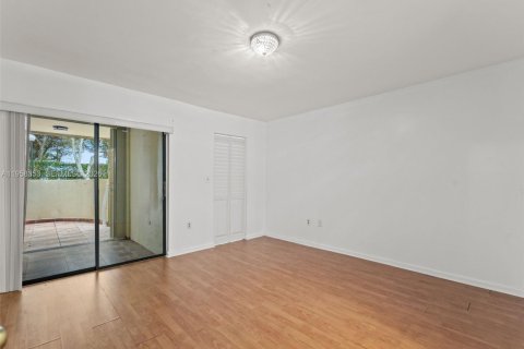 Condominio en venta en Miami, Florida, 2 dormitorios, 84.54 m2 № 2017672 - foto 12