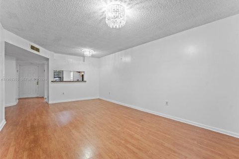 Condominio en venta en Miami, Florida, 2 dormitorios, 84.54 m2 № 2017672 - foto 20