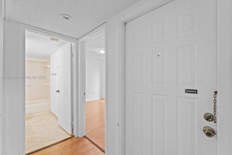 Condominio en venta en Miami, Florida, 2 dormitorios, 84.54 m2 № 2017672 - foto 8