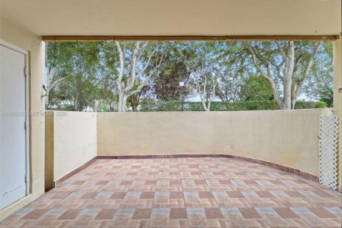 Condominio en venta en Miami, Florida, 2 dormitorios, 84.54 m2 № 2017672 - foto 22