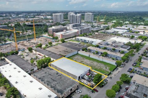 Immobilier commercial à vendre à Doral, Floride № 1941253 - photo 13