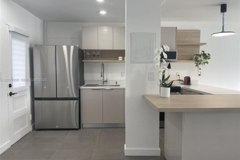 Copropriété à louer à Aventura, Floride: 1 chambre, 71.35 m2 № 2065766 - photo 7