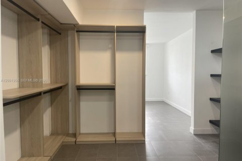 Copropriété à louer à Aventura, Floride: 1 chambre, 71.35 m2 № 2065766 - photo 15