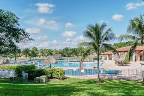 Снять в аренду виллу или дом в Уэстон, Флорида 4 спальни, 174.93м2, № 2004185 - фото 29