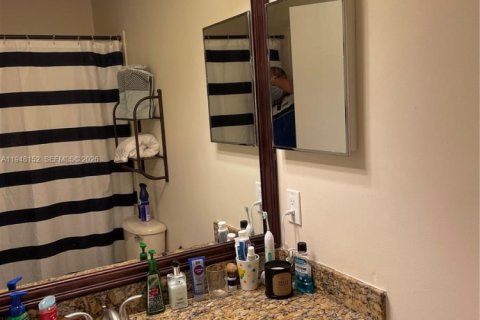 Снять в аренду виллу или дом в Уэстон, Флорида 4 спальни, 174.93м2, № 2004185 - фото 13