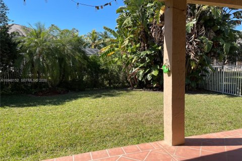 Снять в аренду виллу или дом в Уэстон, Флорида 4 спальни, 174.93м2, № 2004185 - фото 22