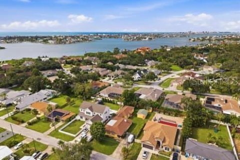 Propiedad comercial en venta en Largo, Florida, 230.3 m2 № 2418905 - foto 18