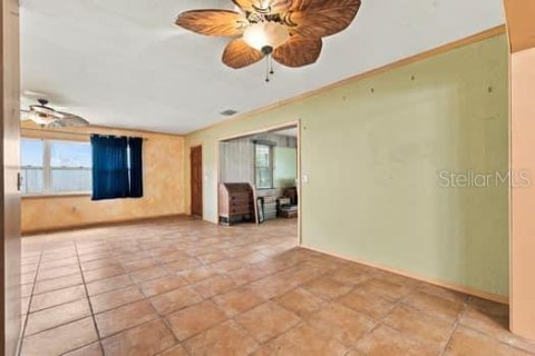 Propiedad comercial en venta en Largo, Florida, 230.3 m2 № 2418905 - foto 2