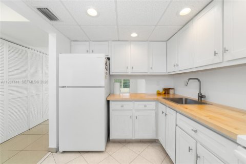 Купить кондоминиум в Лодердейл-Лейкс, Флорида 1 спальня, 71.35м2, № 1995454 - фото 8