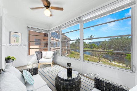 Купить кондоминиум в Лодердейл-Лейкс, Флорида 1 спальня, 71.35м2, № 1995454 - фото 3