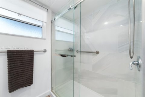 Купить кондоминиум в Лодердейл-Лейкс, Флорида 1 спальня, 71.35м2, № 1995454 - фото 14