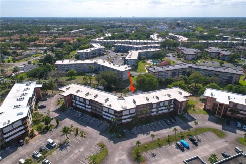 Купить кондоминиум в Лодердейл-Лейкс, Флорида 1 спальня, 71.35м2, № 1995454 - фото 25