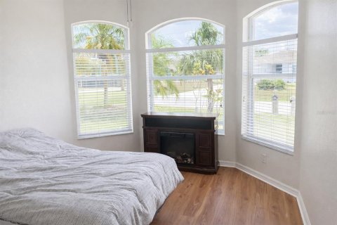 House in Port Charlotte, Florida 3 bedrooms, 140.75 sq.m. № 2217757 - photo 15