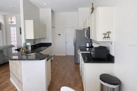 House in Port Charlotte, Florida 3 bedrooms, 140.75 sq.m. № 2217757 - photo 5