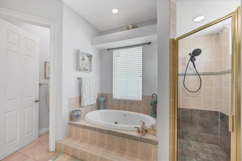 House in Placida, Florida 3 bedrooms, 222.13 sq.m. № 1911739 - photo 28