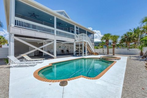 House in Placida, Florida 3 bedrooms, 222.13 sq.m. № 1911739 - photo 6