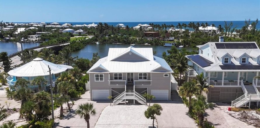Villa ou maison à Placida, Floride 3 chambres, 222.13 m2 № 1911739