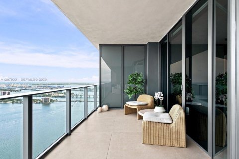 Copropriété à louer à Miami, Floride: 3 chambres, 141.4 m2 № 2340172 - photo 5