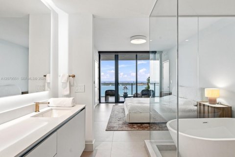 Copropriété à louer à Miami, Floride: 3 chambres, 141.4 m2 № 2340172 - photo 25