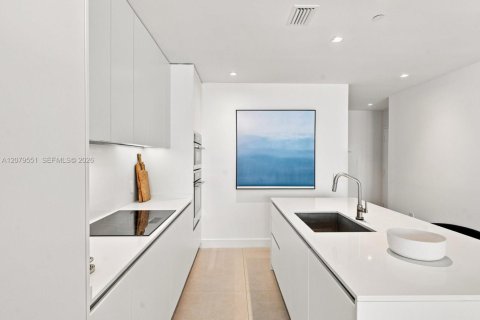 Copropriété à louer à Miami, Floride: 3 chambres, 141.4 m2 № 2340172 - photo 10