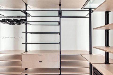 Copropriété à louer à Miami, Floride: 3 chambres, 141.4 m2 № 2340172 - photo 28