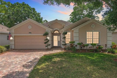 House in Clermont, Florida 3 bedrooms, 188.87 sq.m. № 1720842 - photo 2