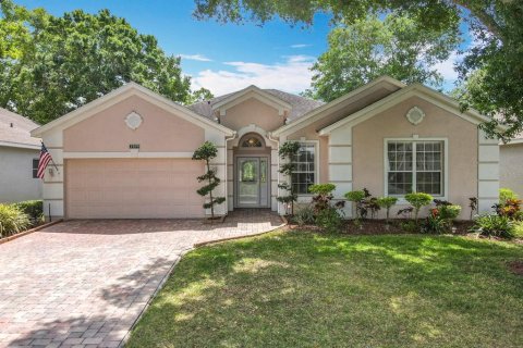House in Clermont, Florida 3 bedrooms, 188.87 sq.m. № 1720842 - photo 1