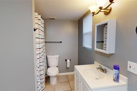 House in Daytona Beach, Florida 4 bedrooms, 147.71 sq.m. № 1878242 - photo 20