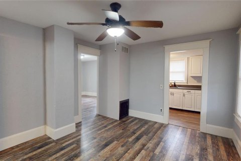 House in Daytona Beach, Florida 4 bedrooms, 147.71 sq.m. № 1878242 - photo 13