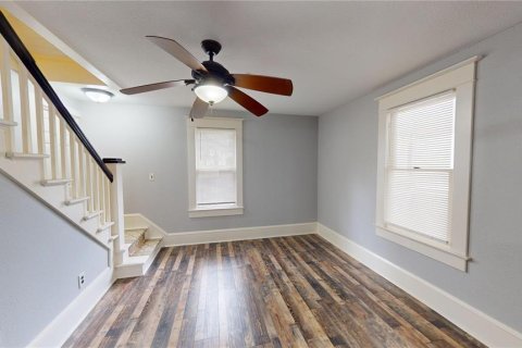 House in Daytona Beach, Florida 4 bedrooms, 147.71 sq.m. № 1878242 - photo 10