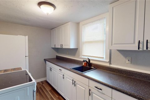 House in Daytona Beach, Florida 4 bedrooms, 147.71 sq.m. № 1878242 - photo 15