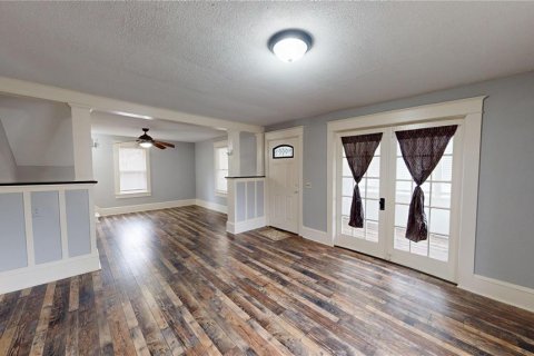 House in Daytona Beach, Florida 4 bedrooms, 147.71 sq.m. № 1878242 - photo 9
