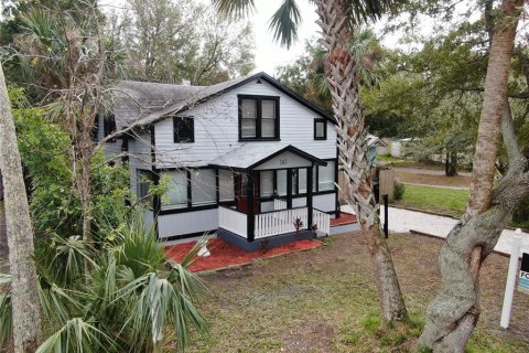 House in Daytona Beach, Florida 4 bedrooms, 147.71 sq.m. № 1878242 - photo 2