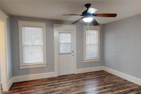 House in Daytona Beach, Florida 4 bedrooms, 147.71 sq.m. № 1878242 - photo 12