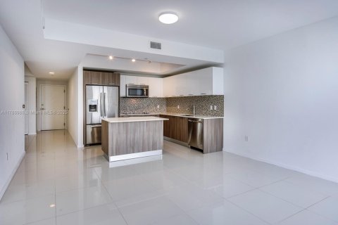 Condo in Doral, Florida, 1 bedroom  № 1746064 - photo 6