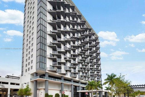 Condo in Doral, Florida, 1 bedroom  № 1746064