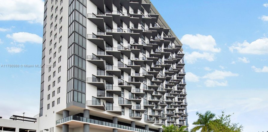 Condo in Doral, Florida, 1 bedroom  № 1746064