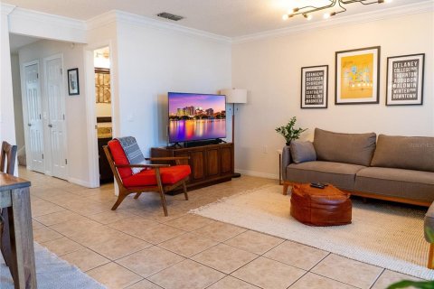 Townhouse in Orlando, Florida 2 bedrooms, 120.77 sq.m. № 1669814 - photo 5