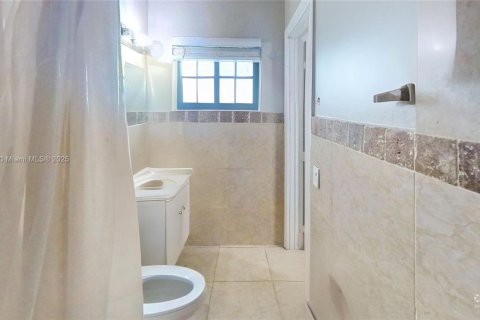 Casa en venta en Fort Lauderdale, Florida, 3 dormitorios, 99.03 m2 № 1928535 - foto 6