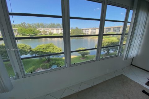 Купить кондоминиум в Коконат Крик, Флорида 1 спальня, 74.14м2, № 2053661 - фото 17