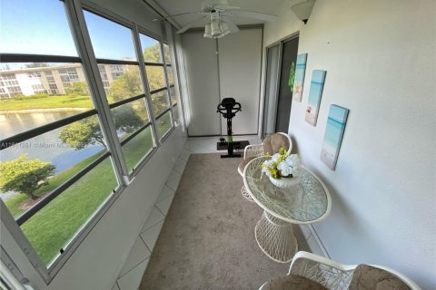 Купить кондоминиум в Коконат Крик, Флорида 1 спальня, 74.14м2, № 2053661 - фото 19